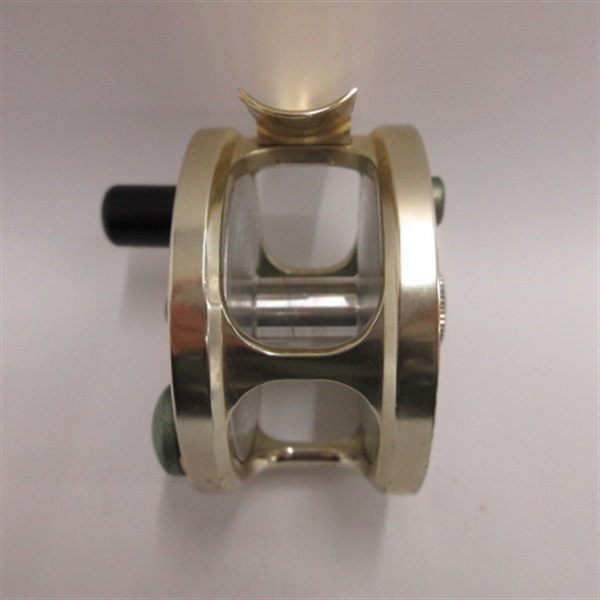 アルキュオン　ベビートラウトフライリール